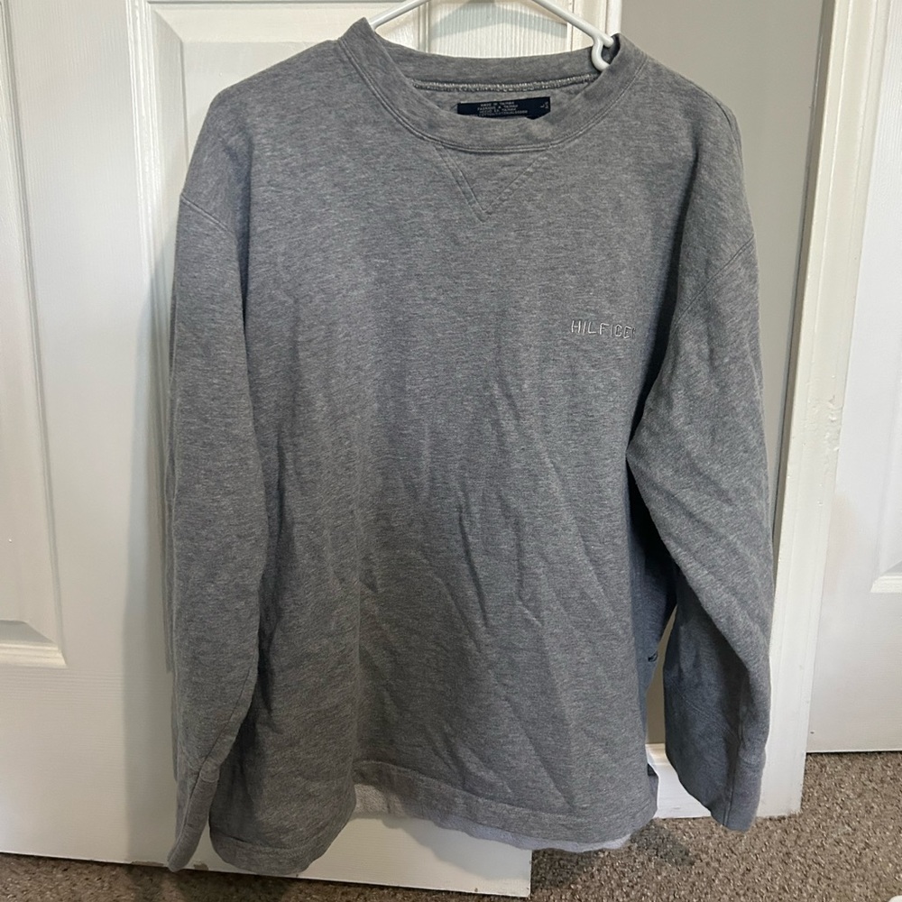 Men’s Tommy Hilfiger sweatshirt